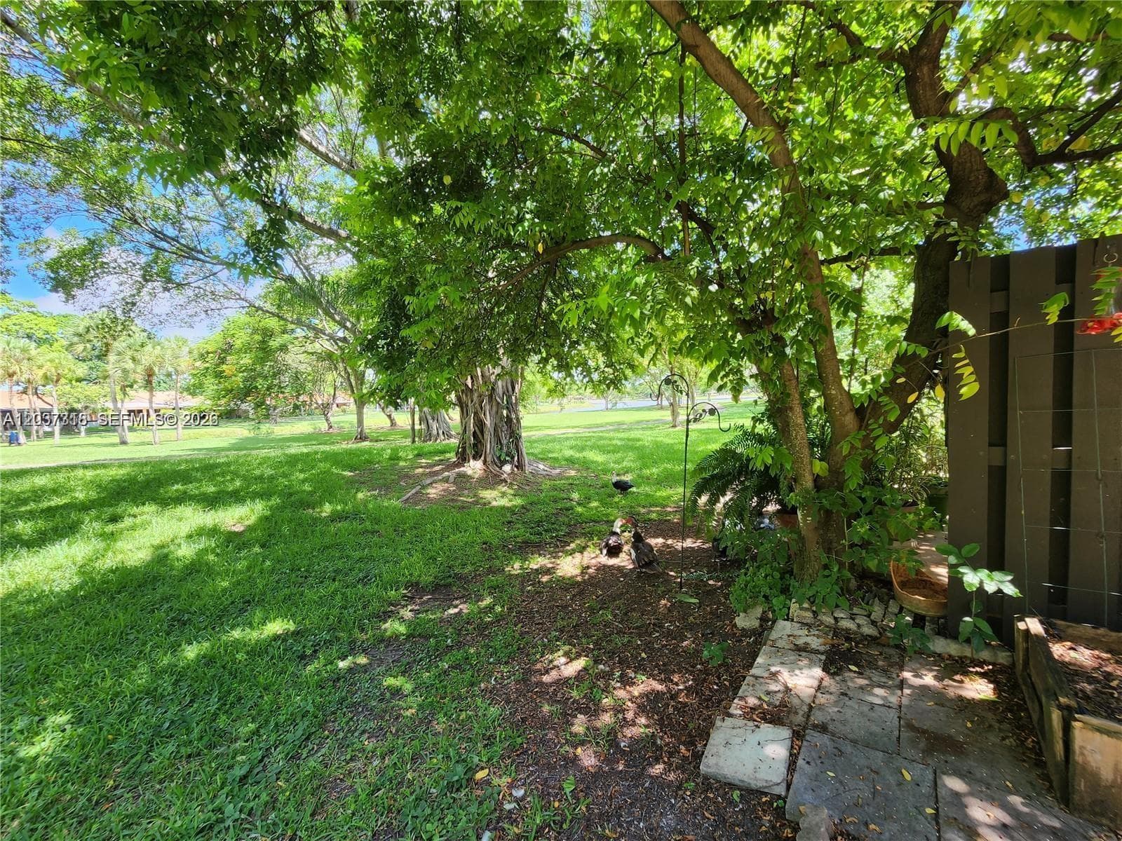 15561 SW 110th Ter photo 12