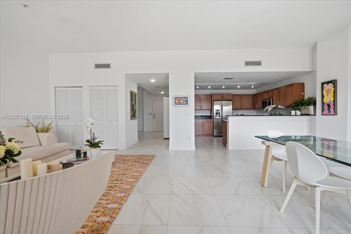COLONNADE AT DADELAND · #106 in Miami - Photo 4