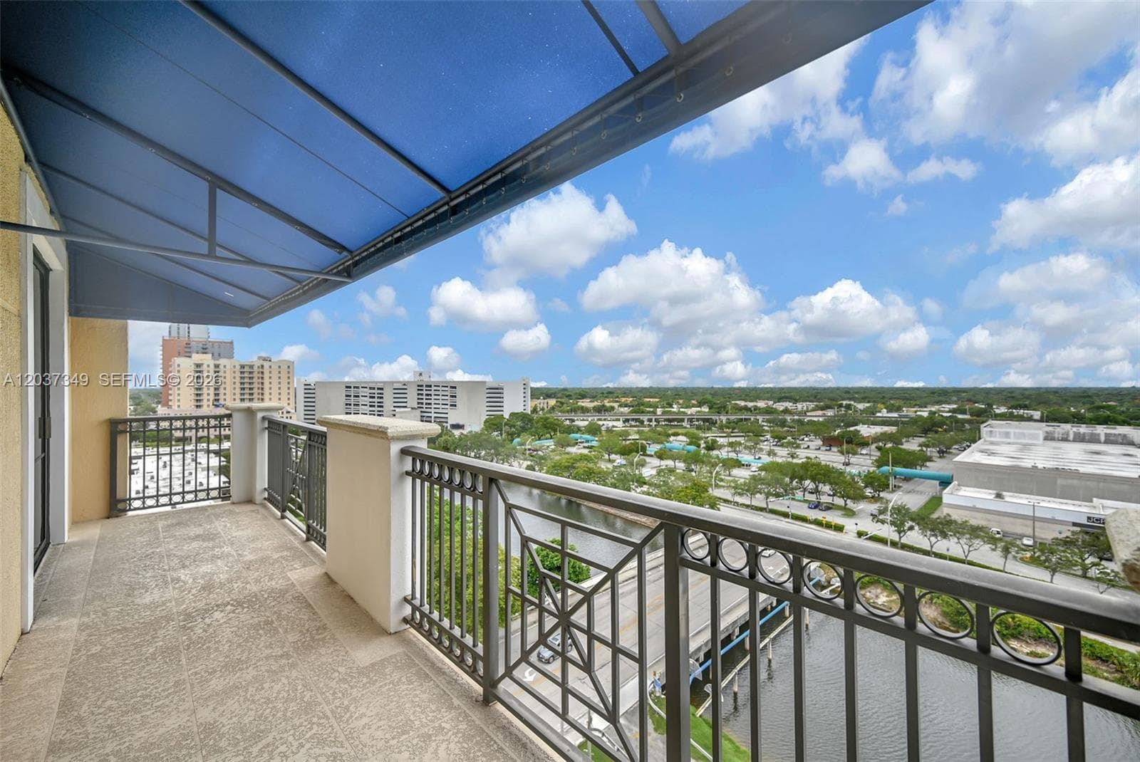COLONNADE · #905 in Miami - Photo 46
