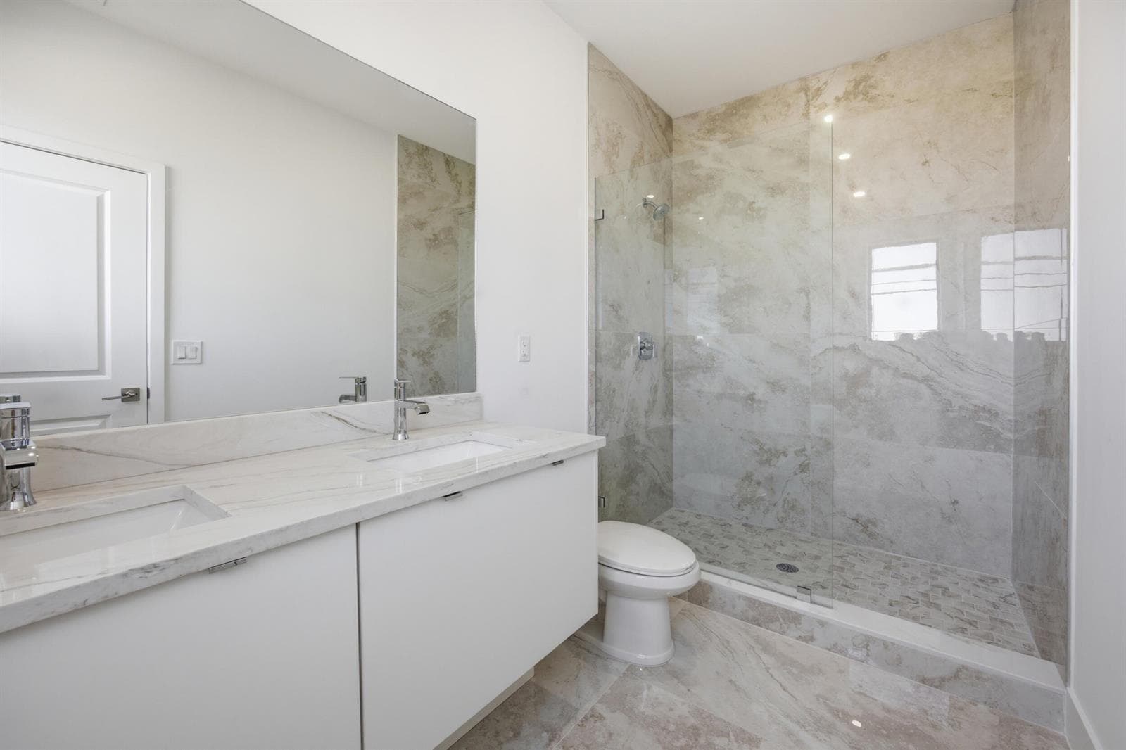 13_masterbath