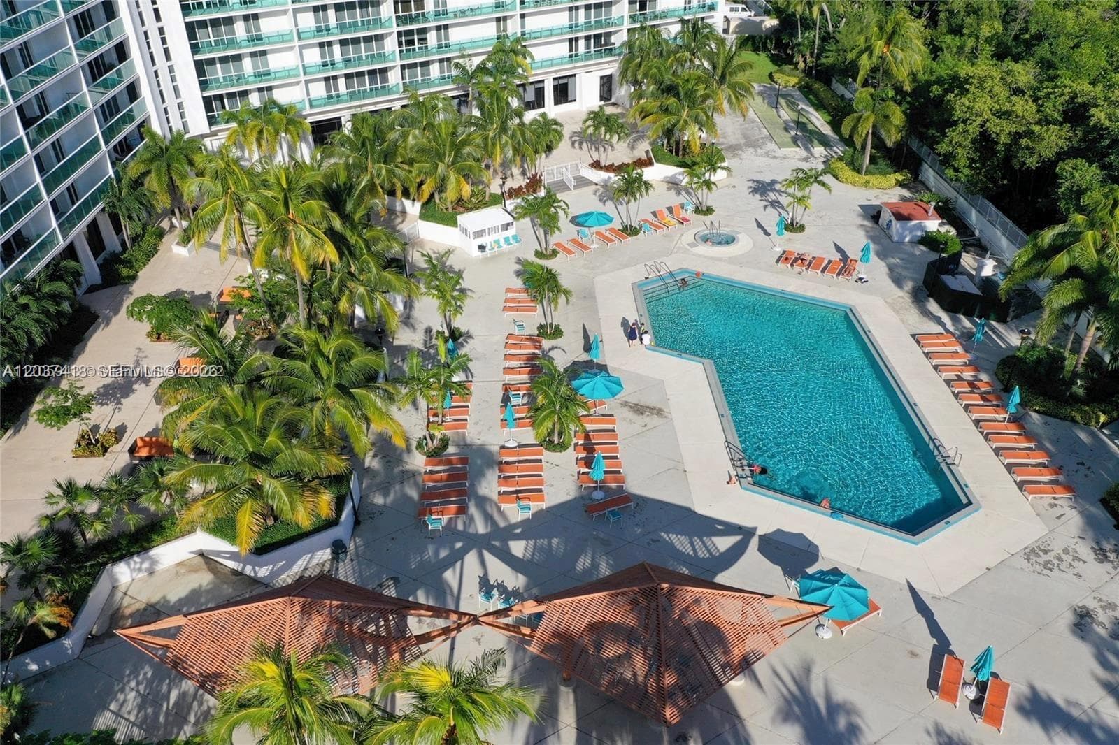 ARLEN HOUSE EAST · #726 in Sunny Isles Beach - Photo 35