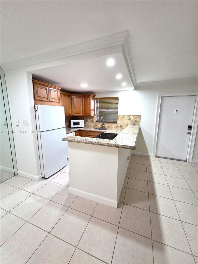 CASA VERANO CONDO · #104 in Pompano Beach - Photo 5