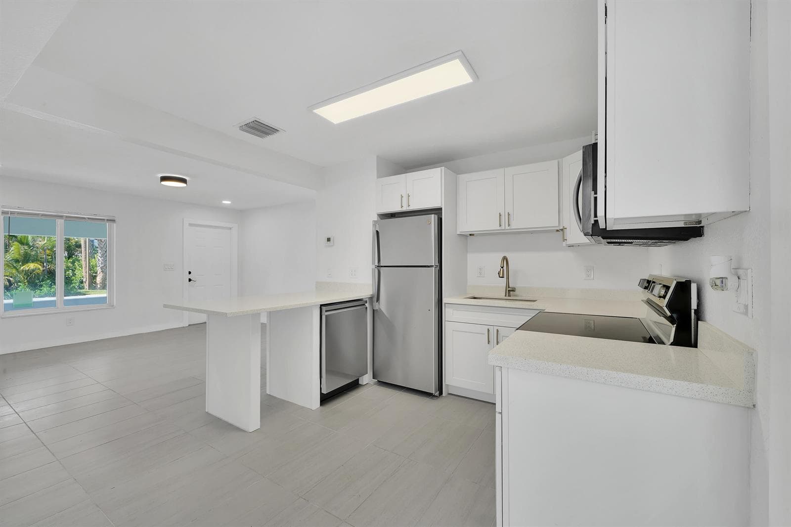 5 Kitchen (2)