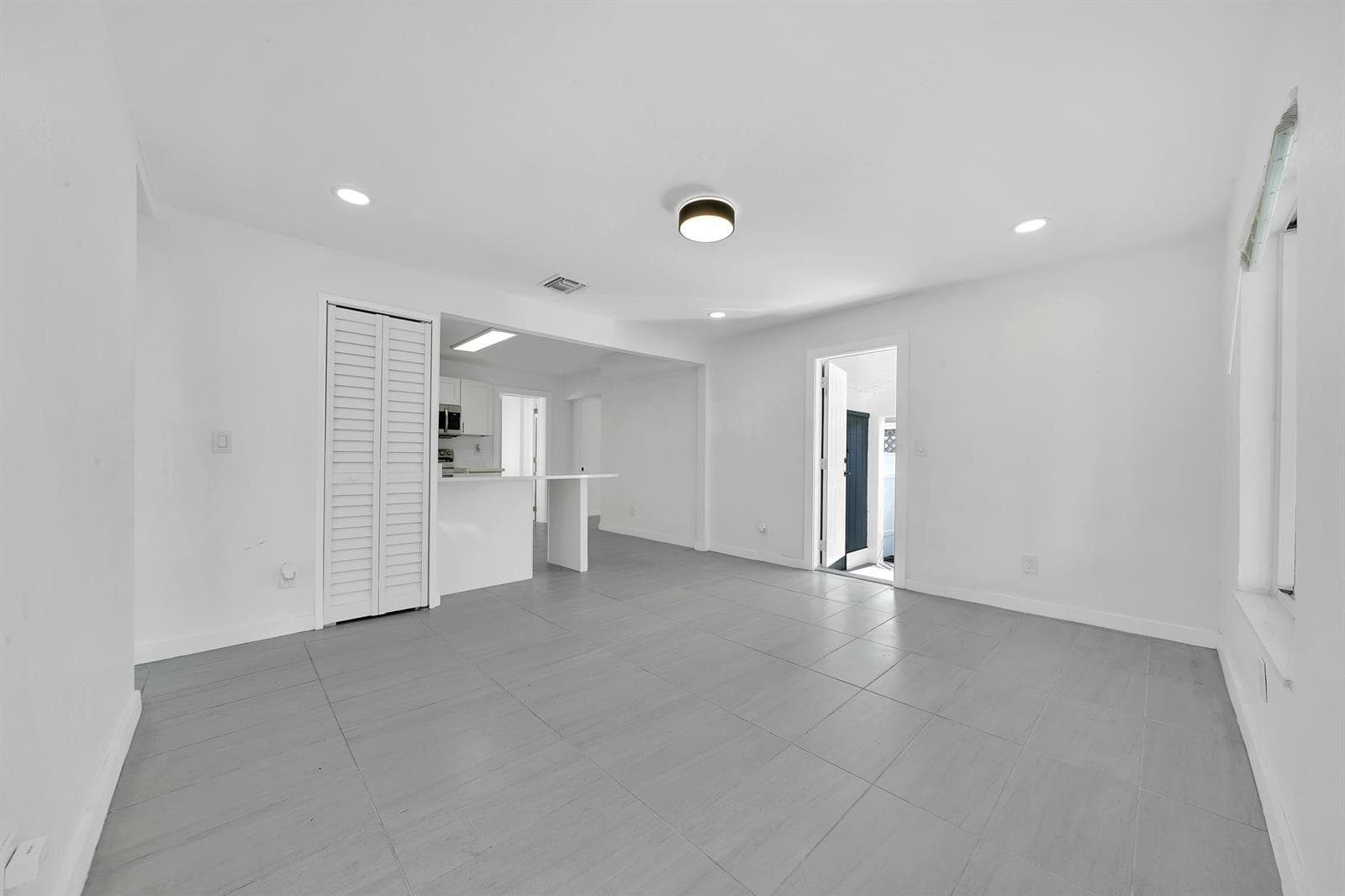 3 Entrance View