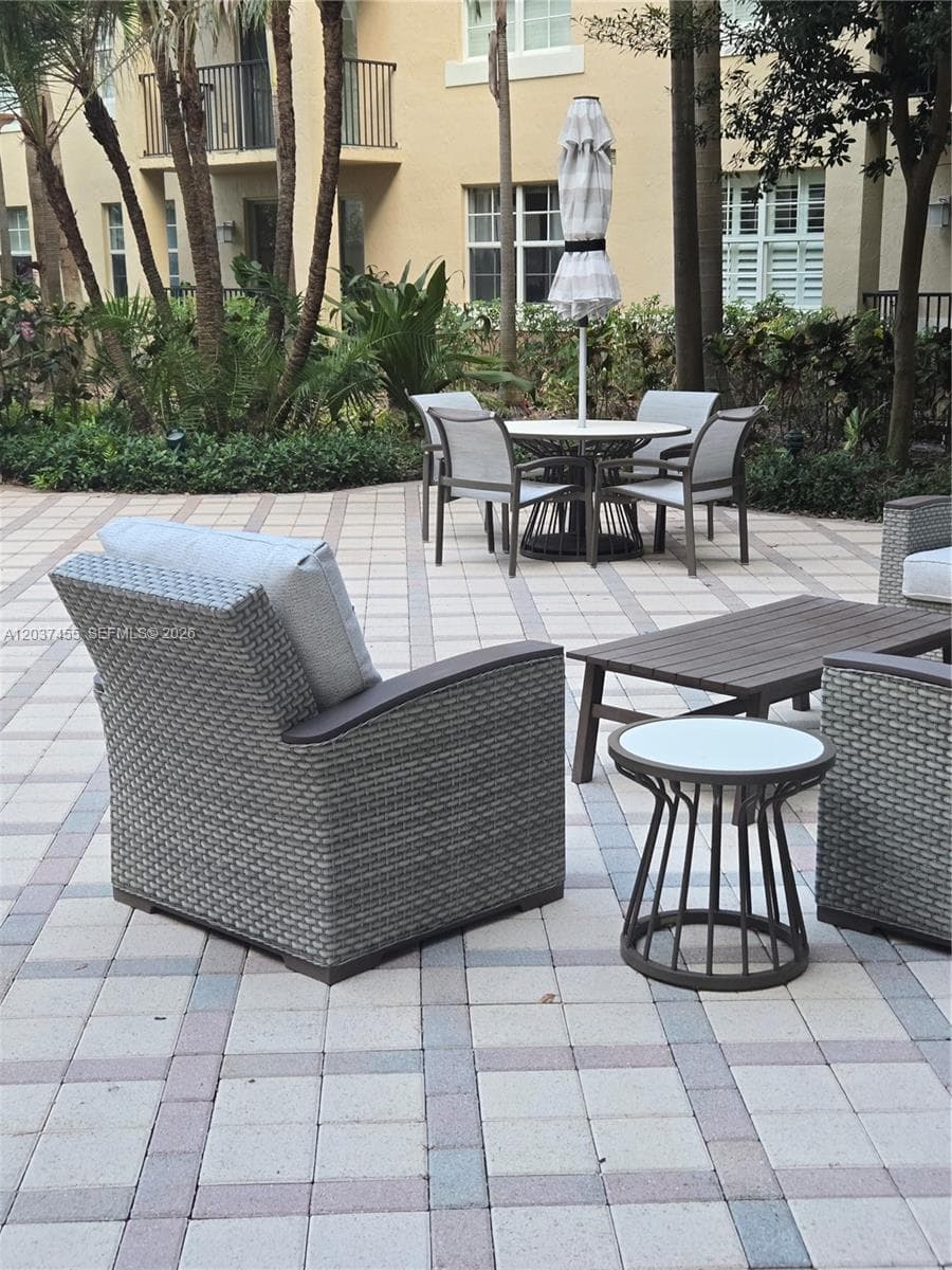 FLAGLER POINTE CONDO · #822 in West Palm Beach - Photo 9