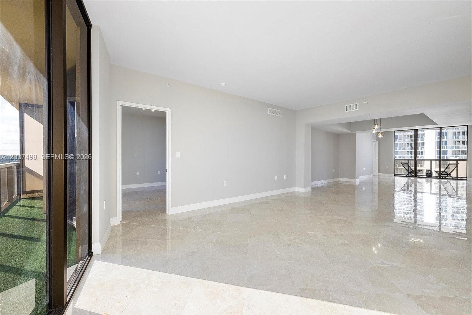 SAYAN · #502 in Sunny Isles Beach - Photo 8