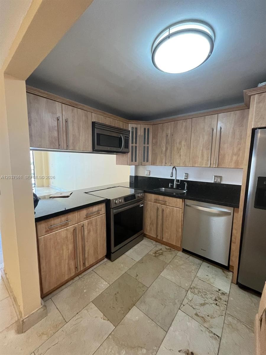 CARLTON BAY CONDO · #5-T in North Miami Beach - Photo 10