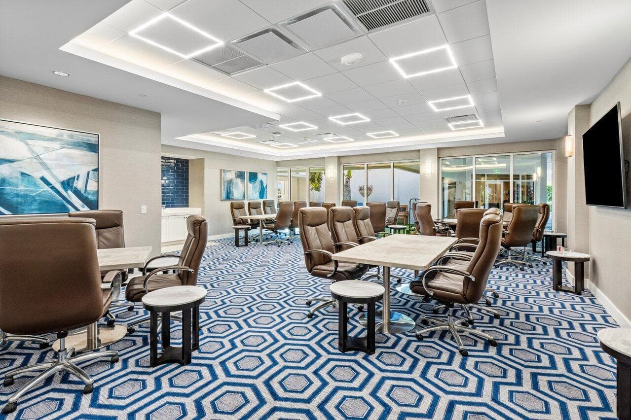 Mens card room