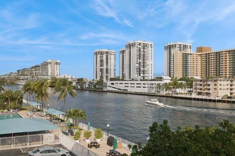 OCEANVIEW PARK CONDO · #1018 in Hallandale Beach - Photo 24