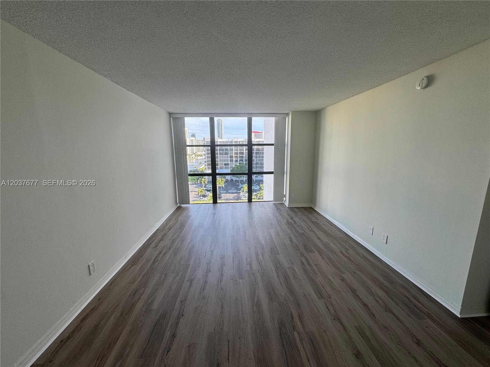 OCEANVIEW PARK CONDO · #1018 in Hallandale Beach - Photo 10