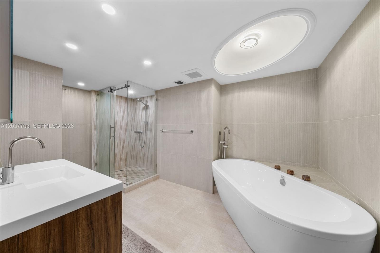 PRINCE GEORGE · #16B in Hallandale Beach - Photo 23