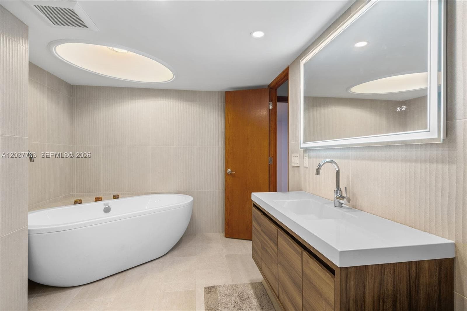 PRINCE GEORGE · #16B in Hallandale Beach - Photo 22