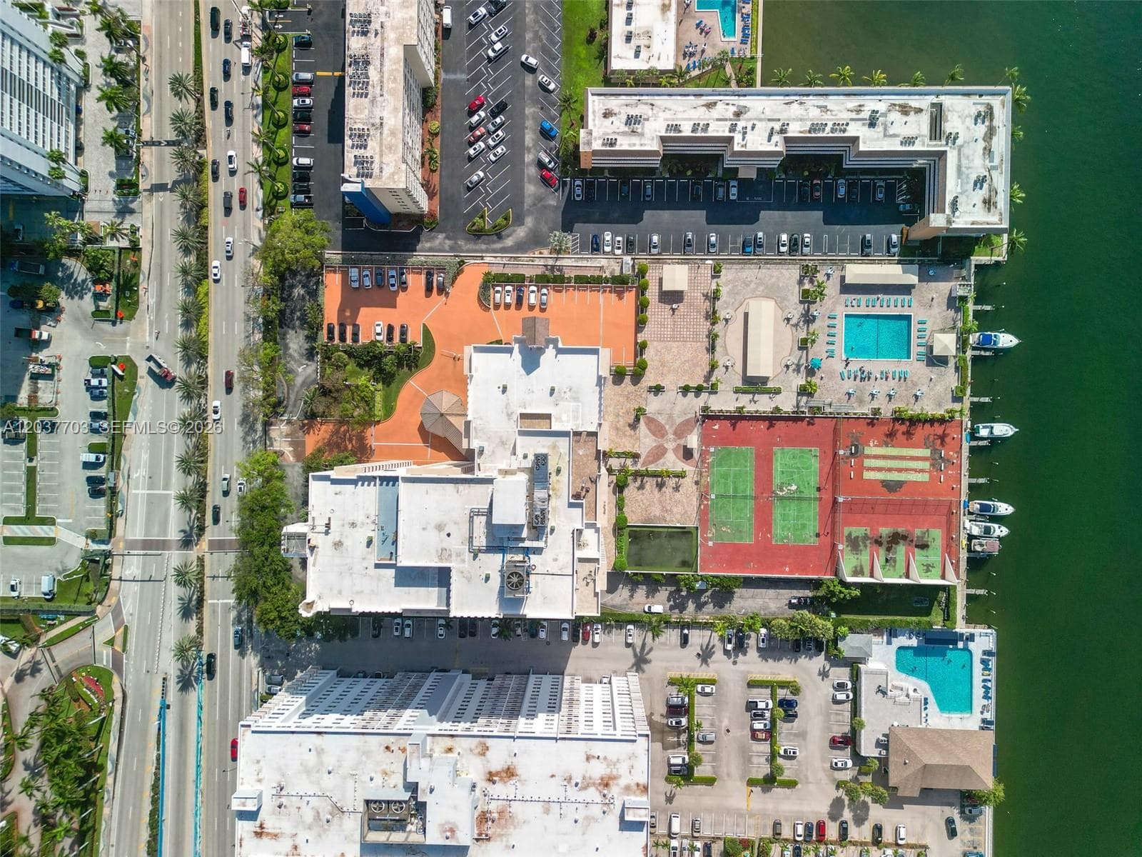 PRINCE GEORGE · #16B in Hallandale Beach - Photo 34