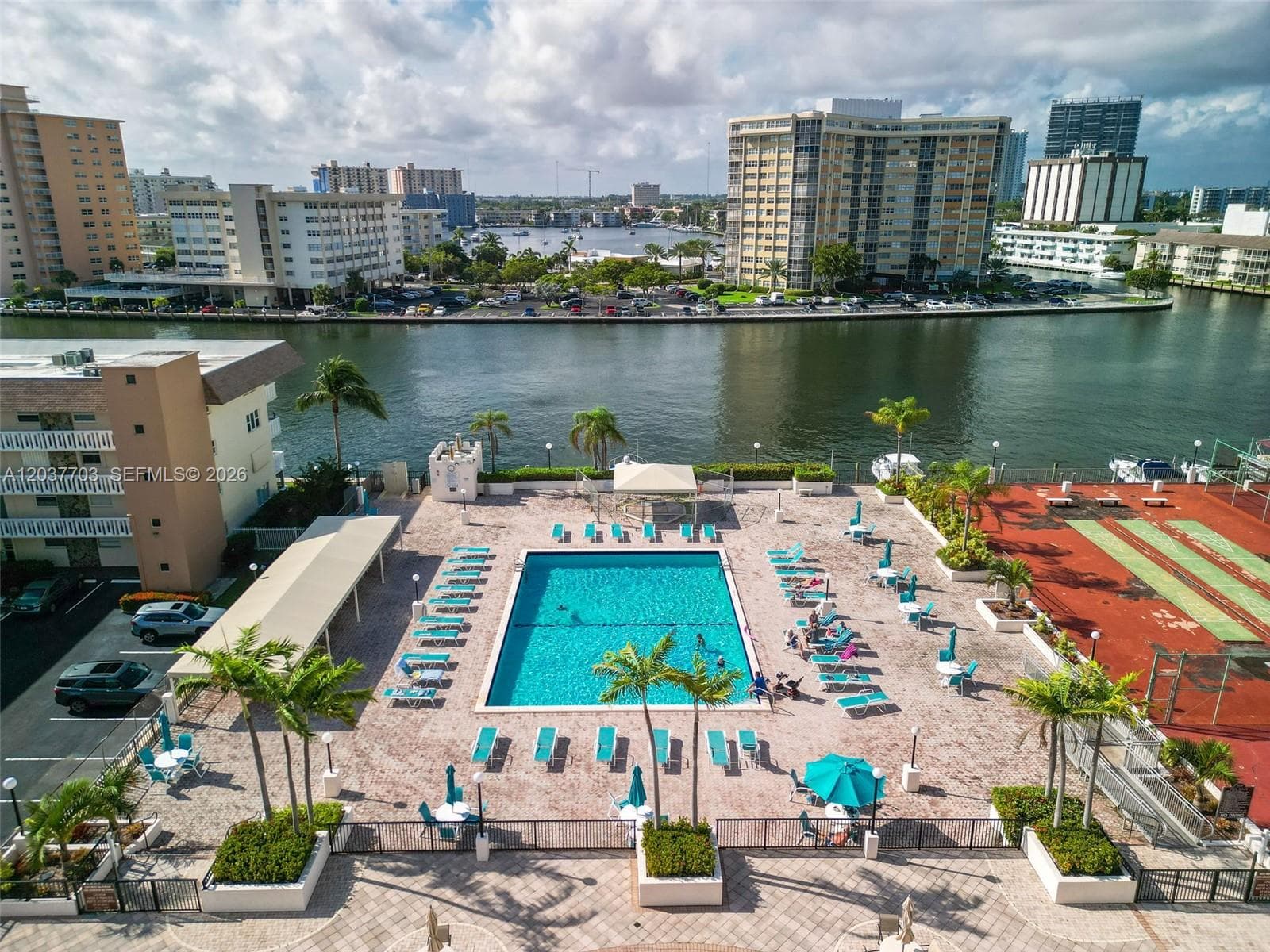 PRINCE GEORGE · #16B in Hallandale Beach - Photo 35