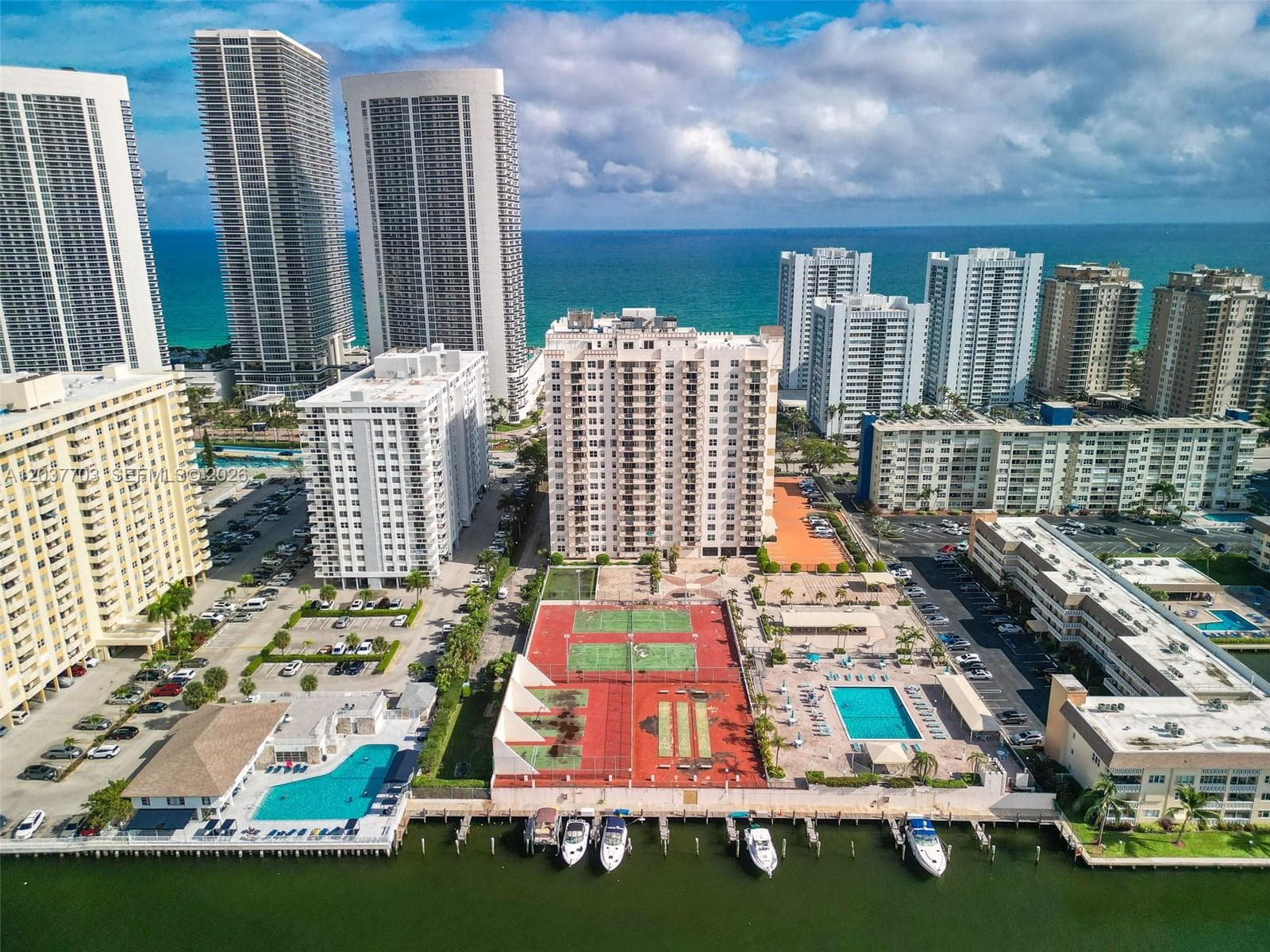PRINCE GEORGE · #16B in Hallandale Beach - Photo 29