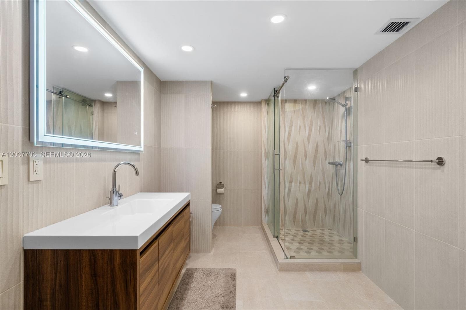 PRINCE GEORGE · #16B in Hallandale Beach - Photo 21