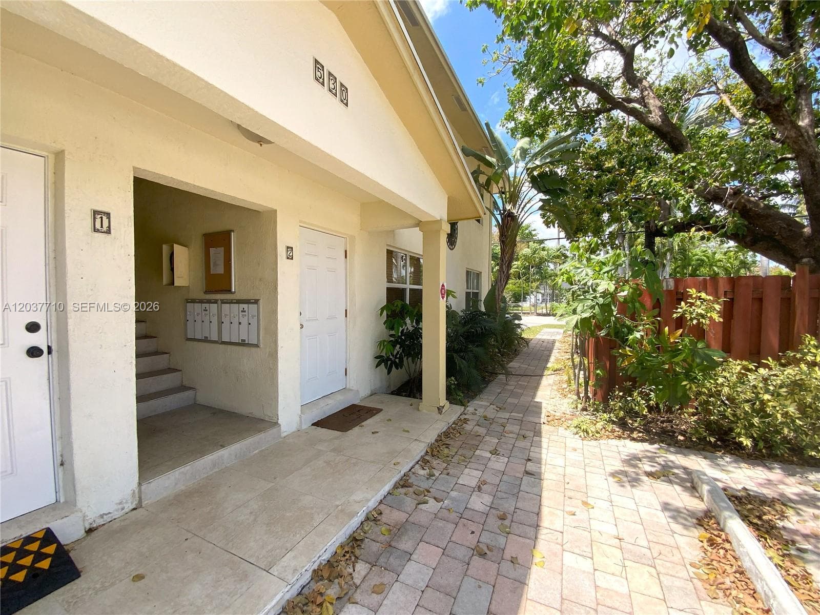 CASCADE FALLS CONDO · #7 in Fort Lauderdale - Photo 4