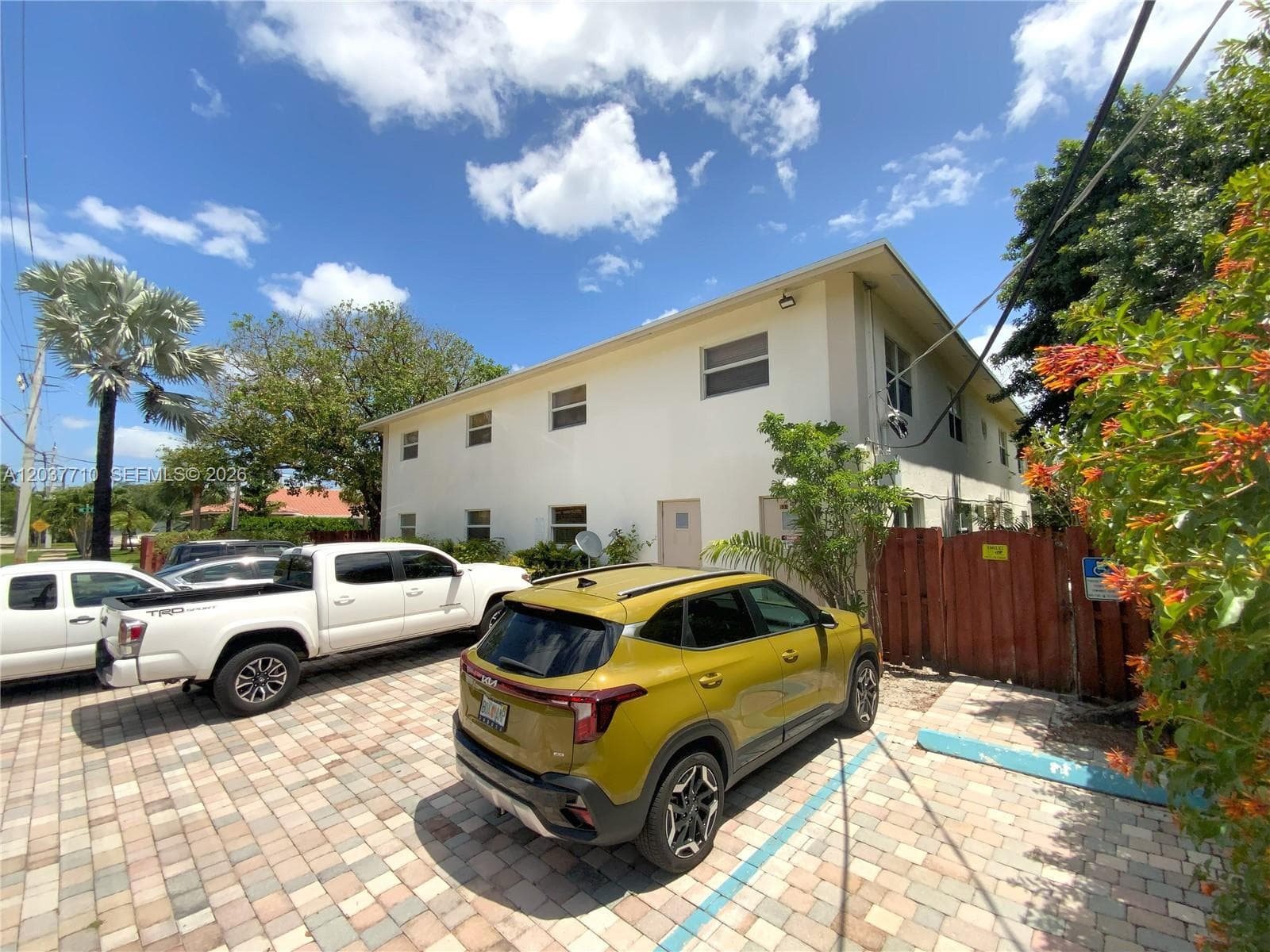 CASCADE FALLS CONDO · #7 in Fort Lauderdale - Photo 8