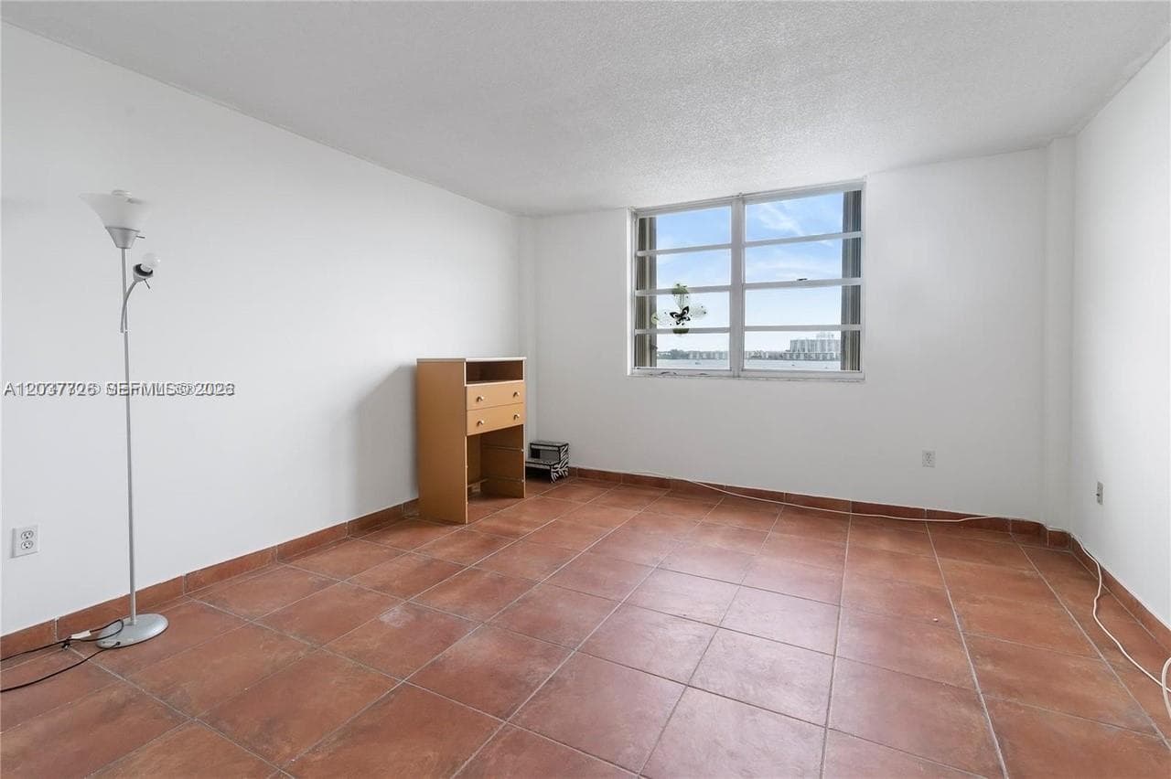 STRATFORT HOUSE · #803 in North Miami Beach - Photo 23