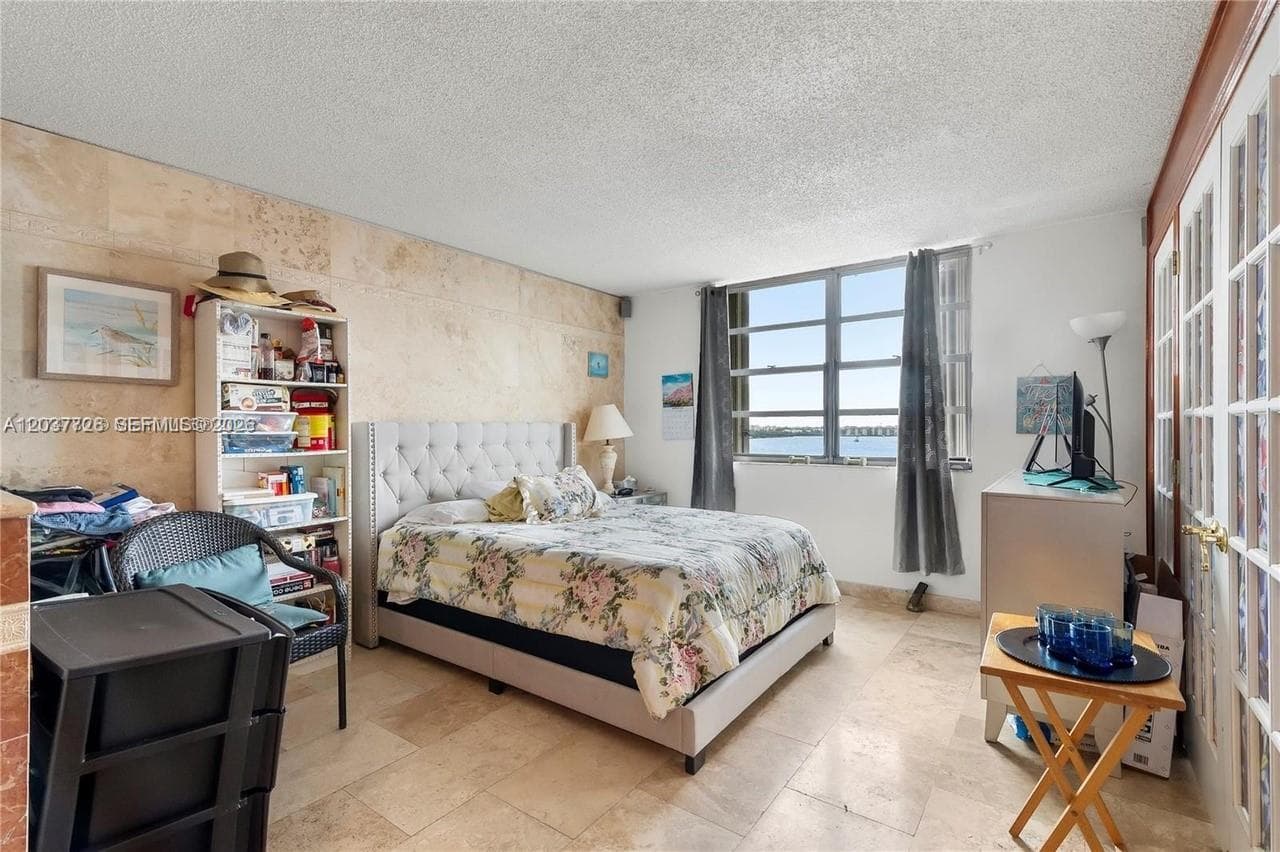 STRATFORT HOUSE · #803 in North Miami Beach - Photo 18