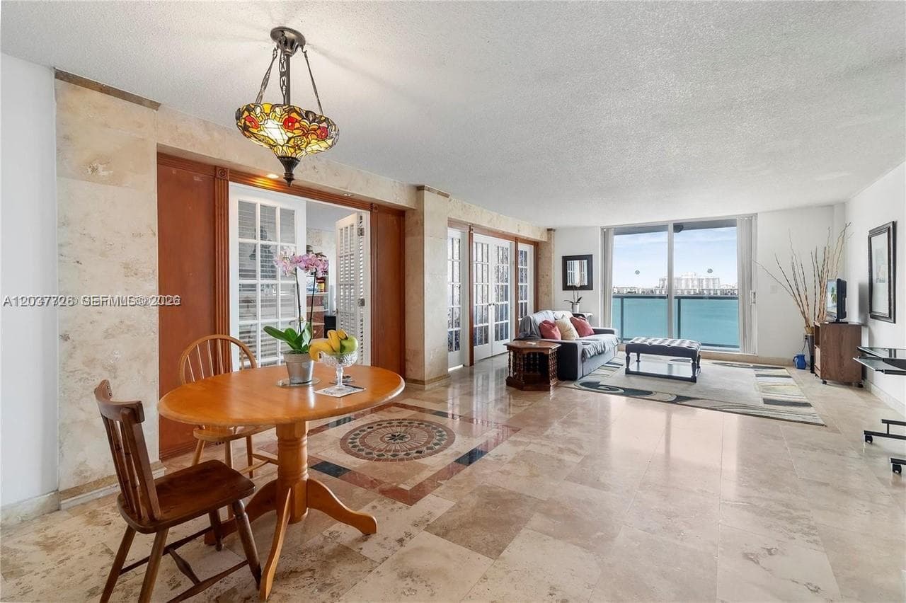 STRATFORT HOUSE · #803 in North Miami Beach - Photo 11