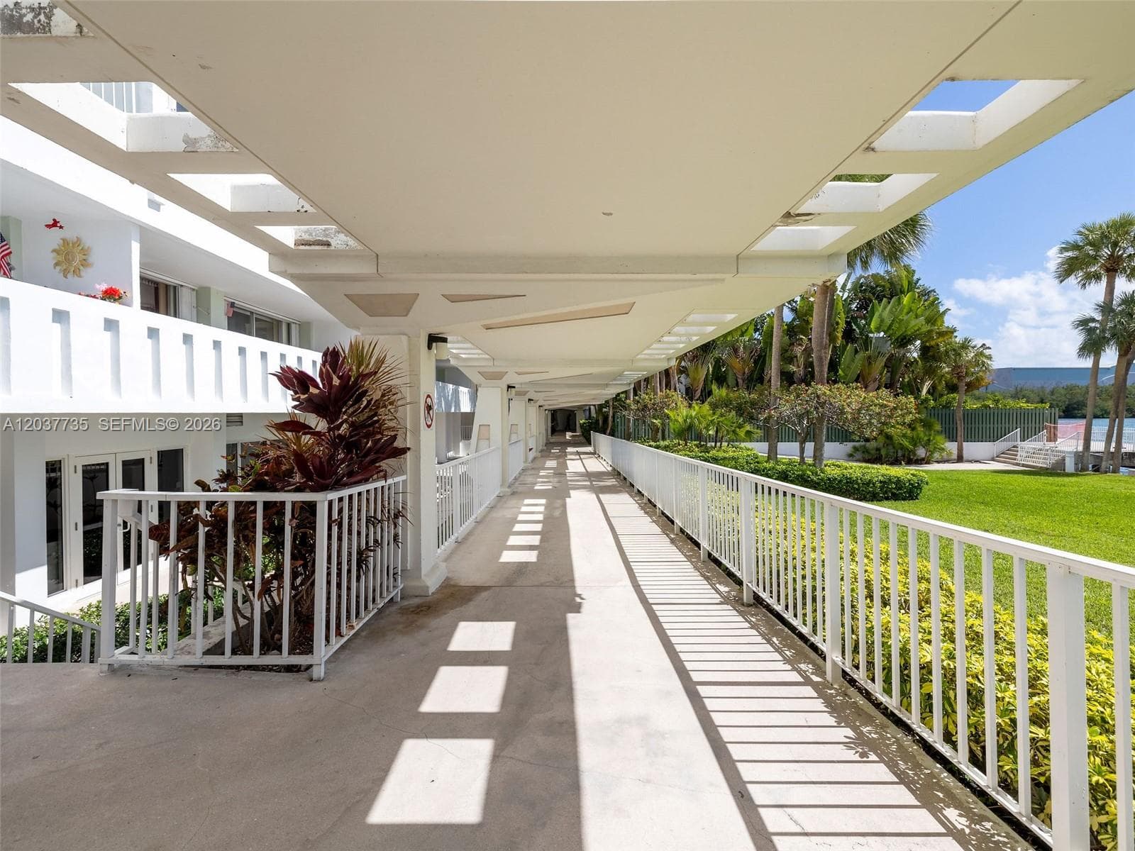 ARLEN HOUSE WEST CONDO · #1520 in Sunny Isles Beach - Photo 52