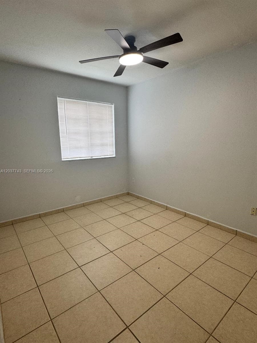 7502 NW 175th St #7502 photo 9