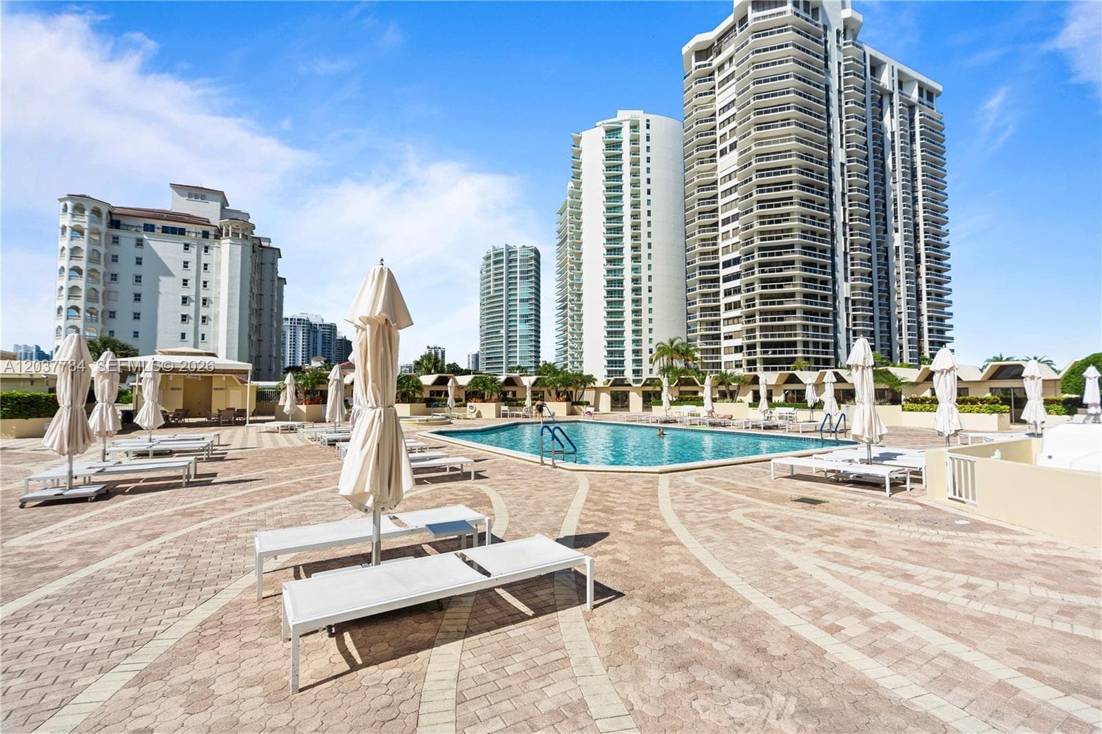 TERRACES NORTH TURNBERRY · #803 in Aventura - Photo 53