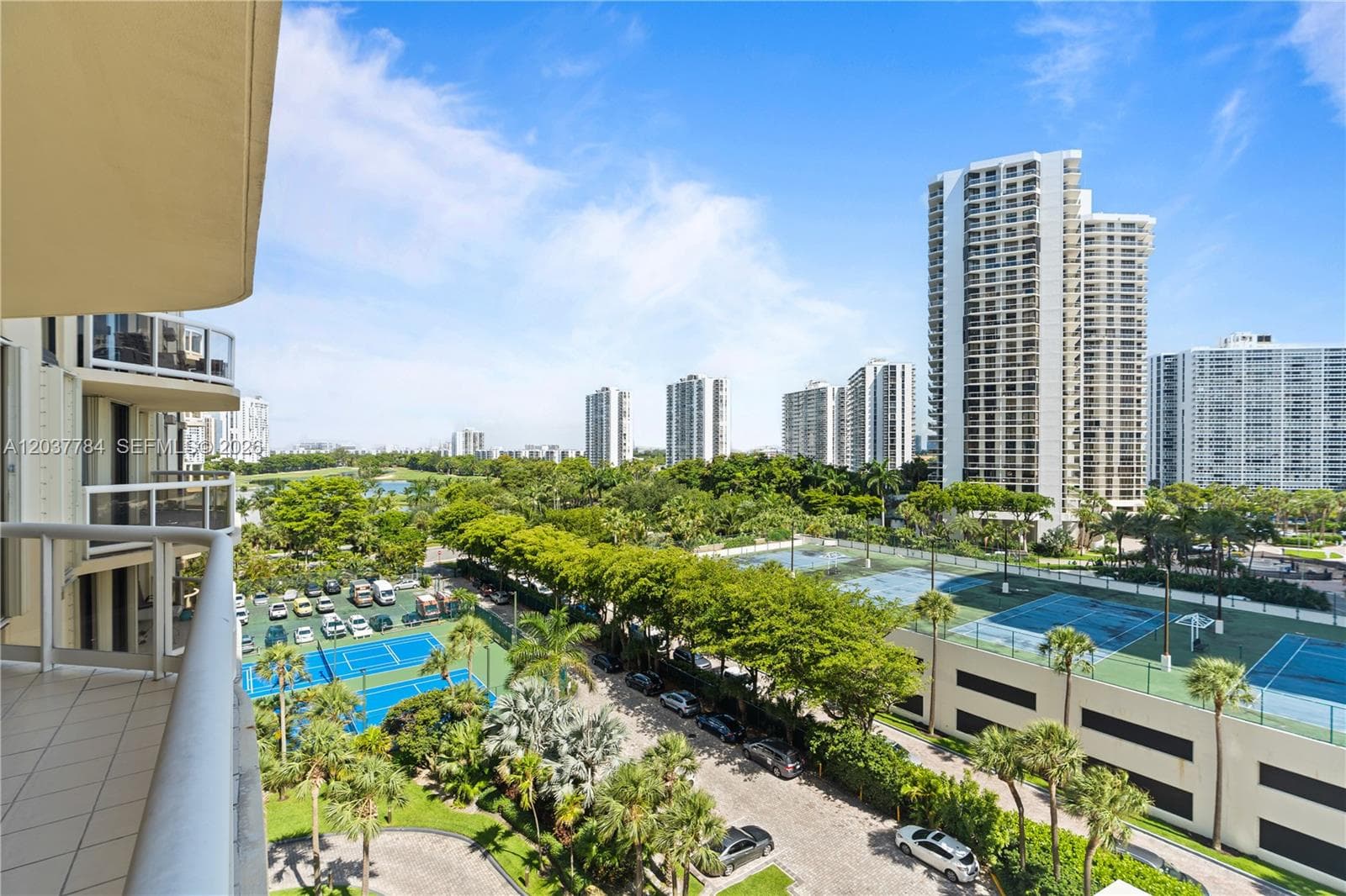 TERRACES NORTH TURNBERRY · #803 in Aventura - Photo 32