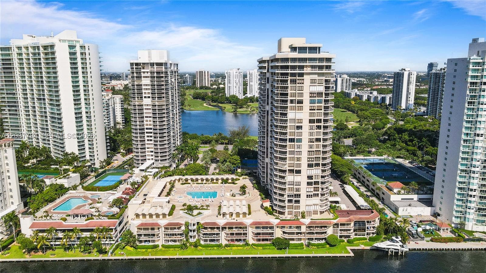 TERRACES NORTH TURNBERRY · #803 in Aventura - Photo 83