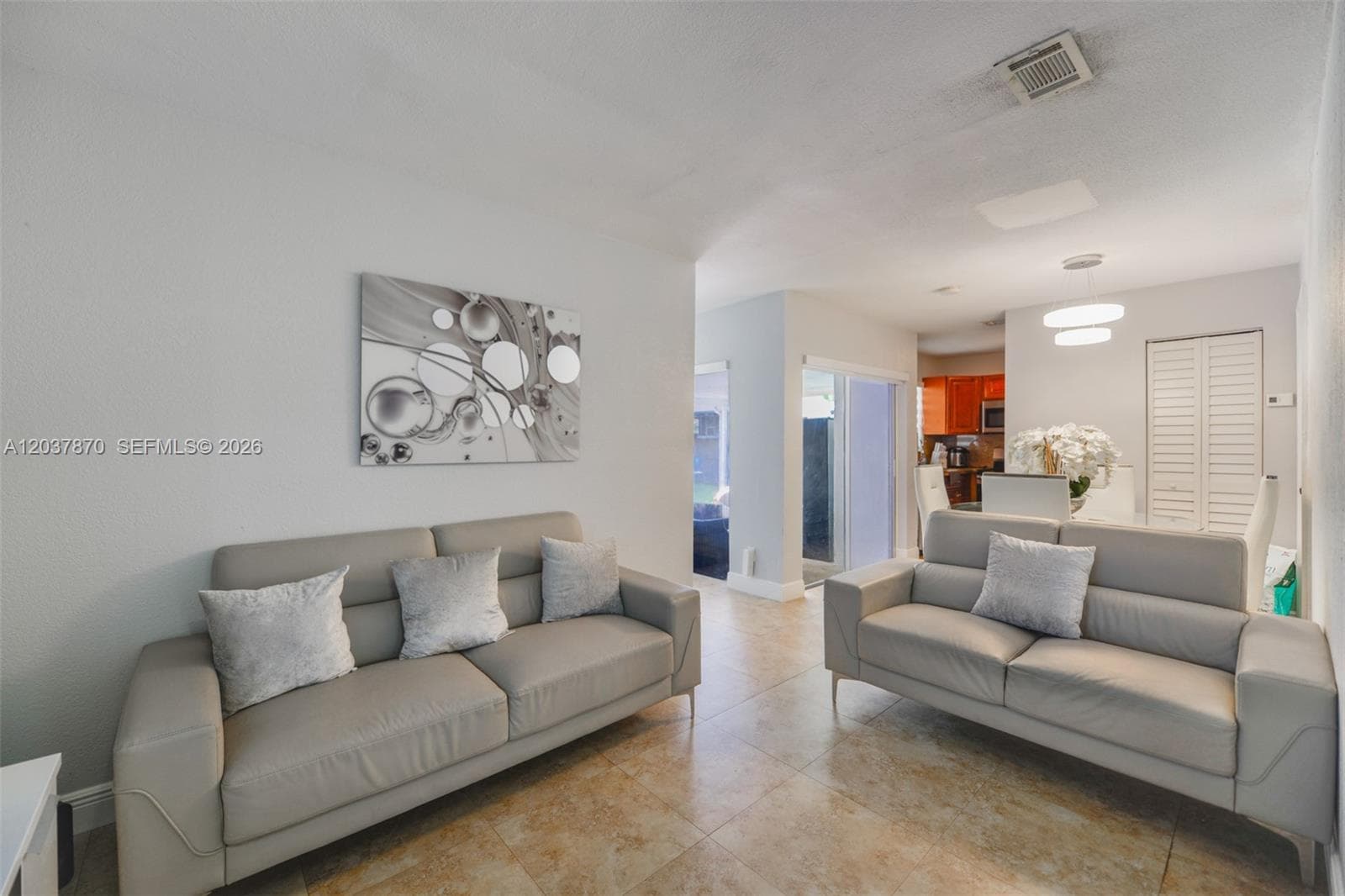 15216 SW 112th Pl photo 3