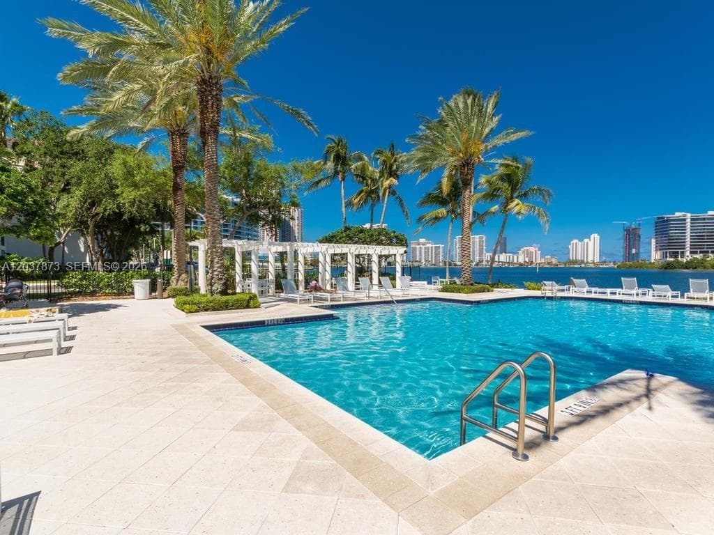 VILLAGE BY THE BAY CONDO · #12303 in Aventura - Photo 3
