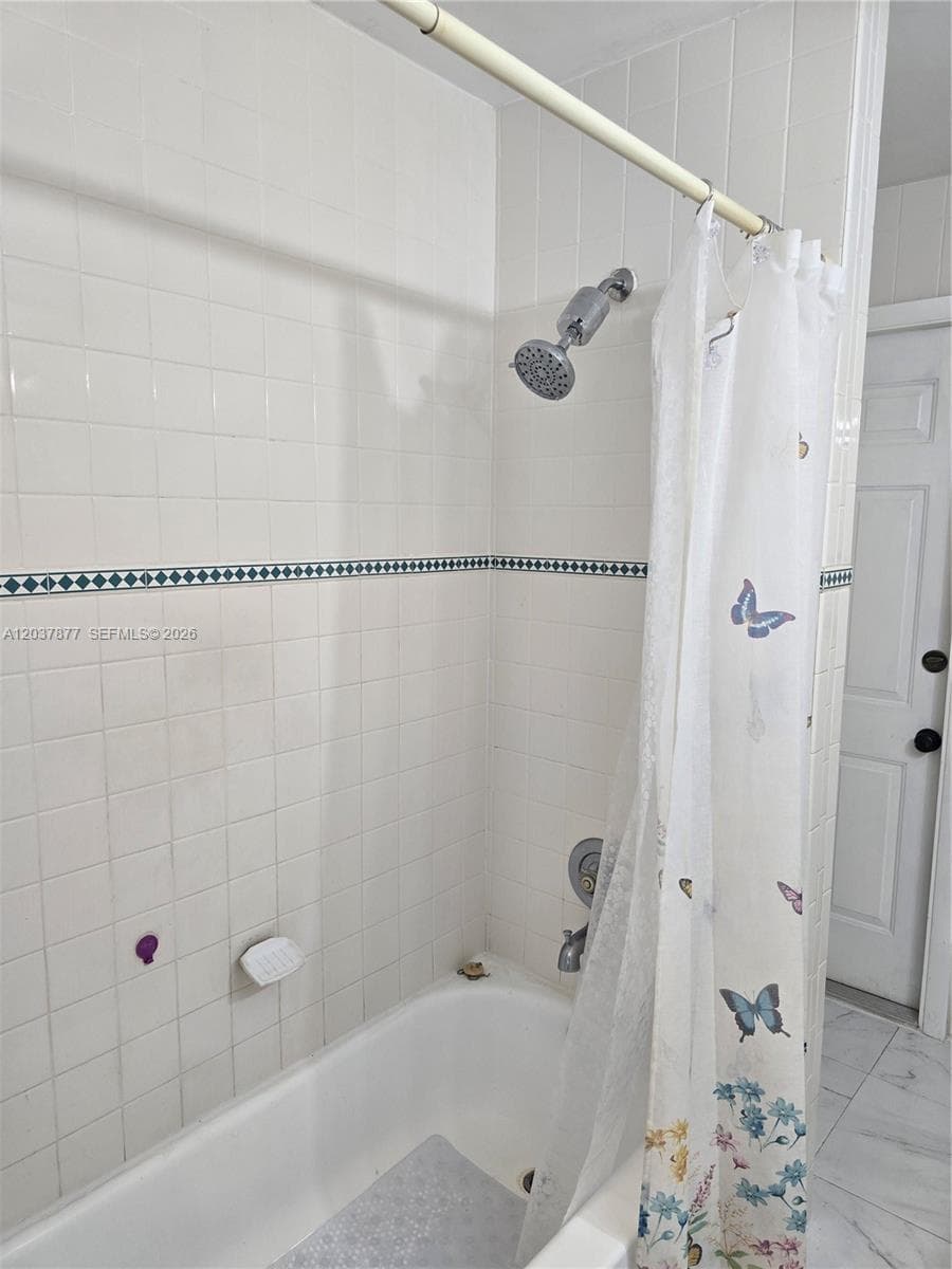 19500 SW 87th Ave photo 22