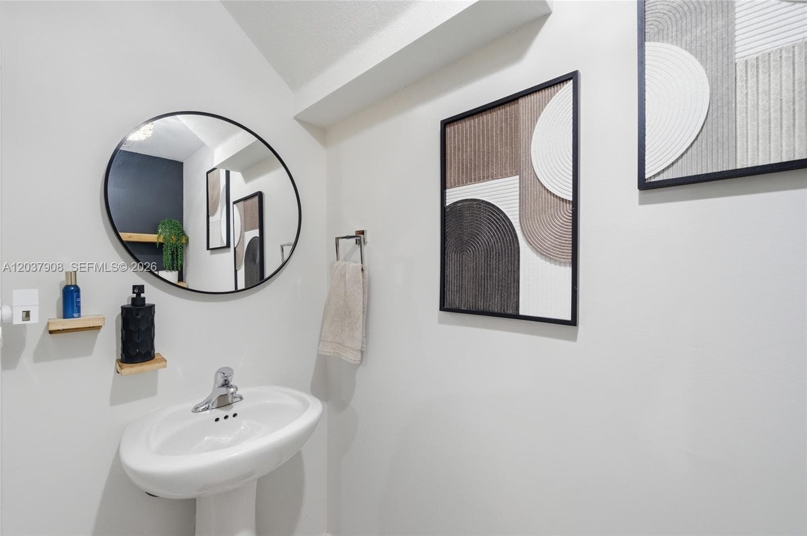 11913 SW 244th Ln photo 9