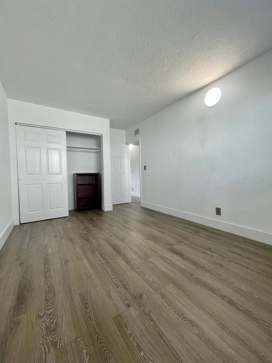 651- Pic 2
