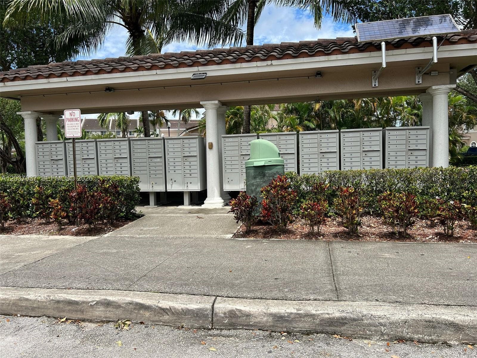 27568 SW 143rd Ave #27568 photo 32