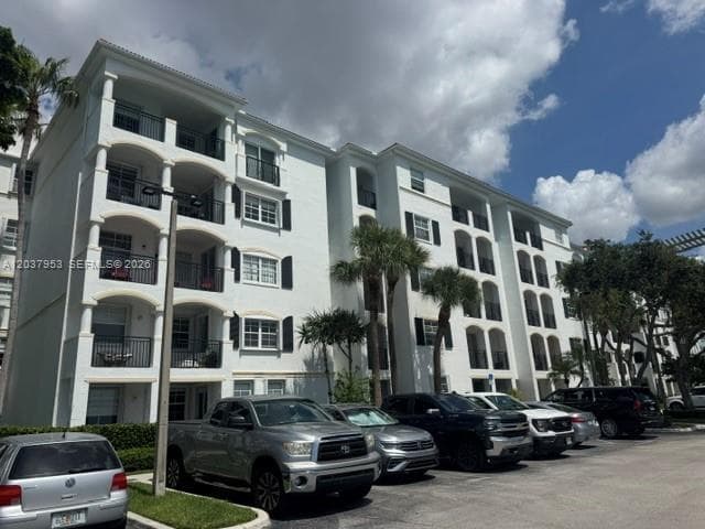VILLAGE BY THE BAY CONDO · #12116 in Aventura - Photo 2