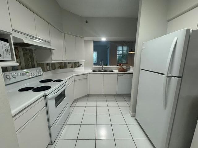 VILLAGE BY THE BAY CONDO · #12116 in Aventura - Photo 8
