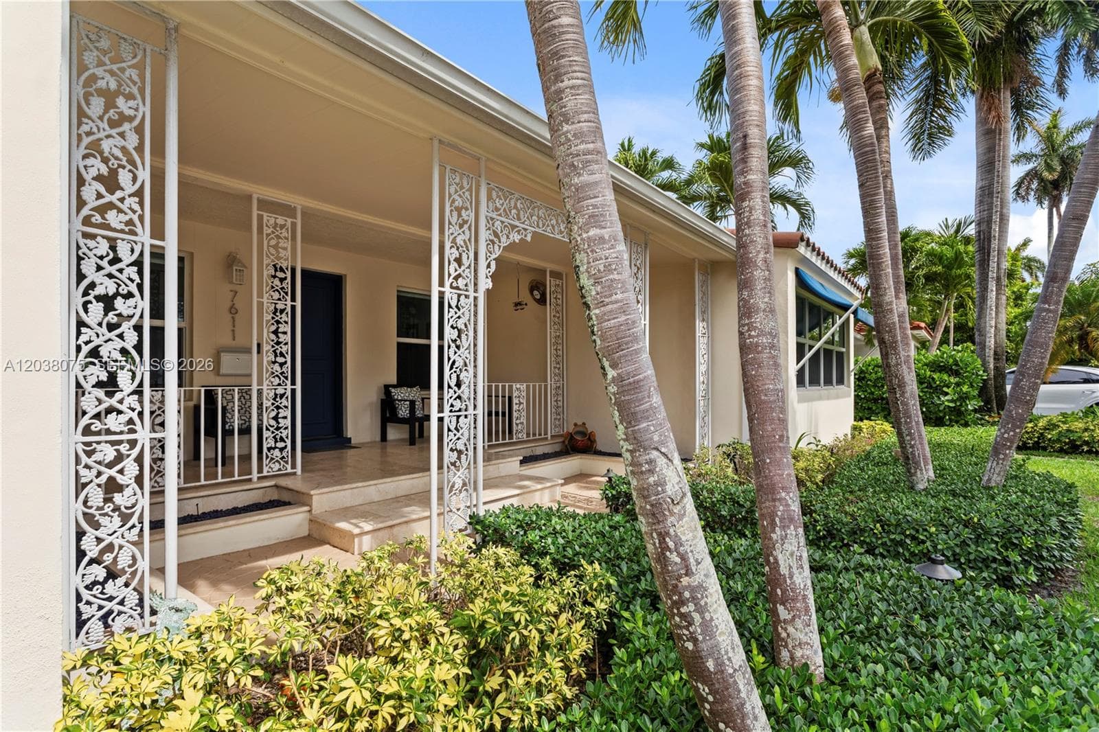 7611 Miami View Dr photo 4