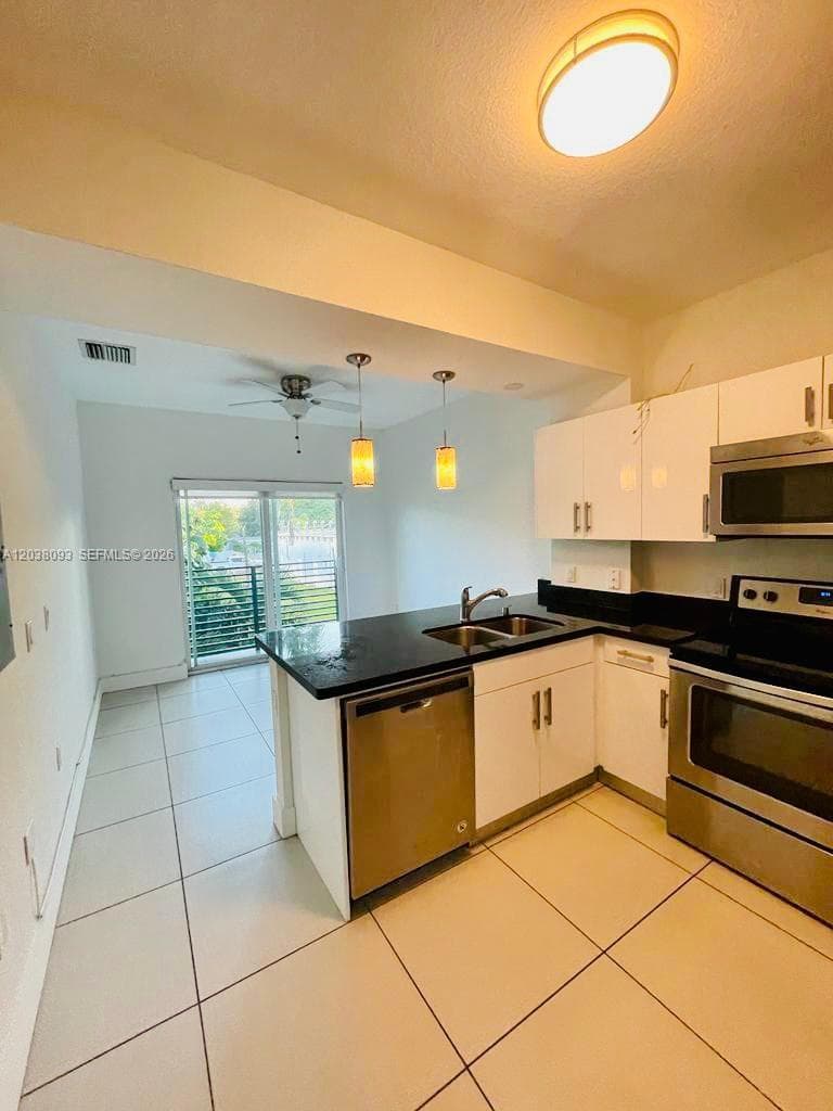 LIVE OAK CONDOMINIUMS · #201 in Hallandale Beach - Photo 6