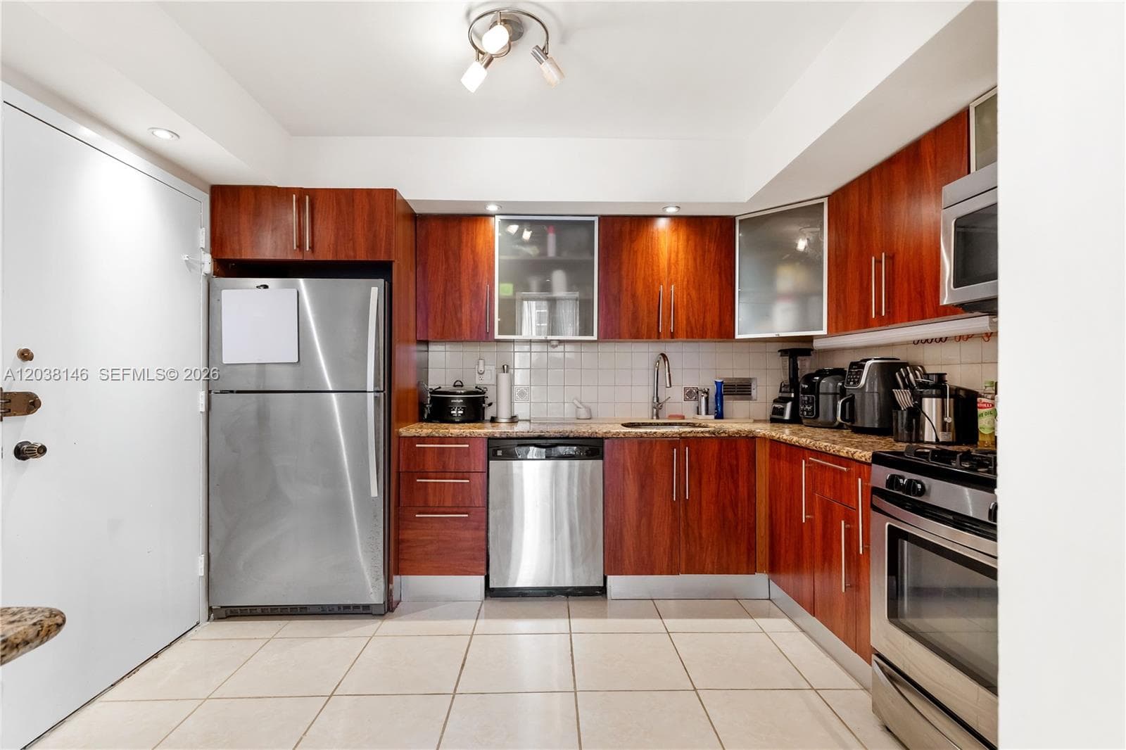 PARKER PLAZA · #307 in Hallandale Beach - Photo 9