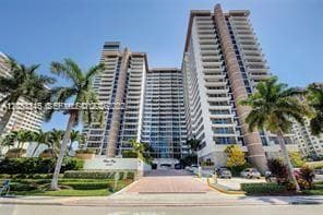 PARKER PLAZA · #307 in Hallandale Beach - Photo 31
