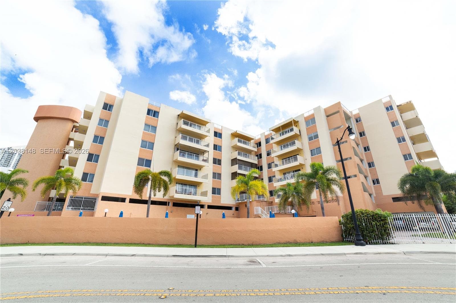 MARBELLA TOWER CONDO · #7 in Sunny Isles Beach - Photo 57