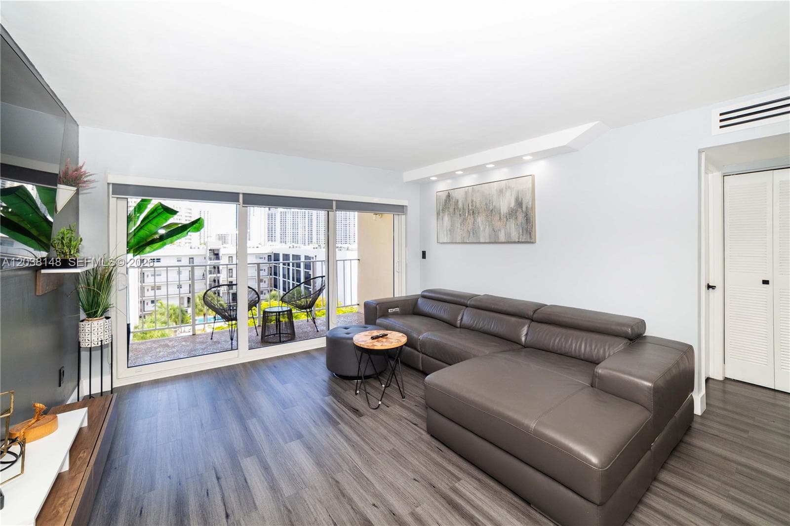 MARBELLA TOWER CONDO · #7 in Sunny Isles Beach - Photo 9