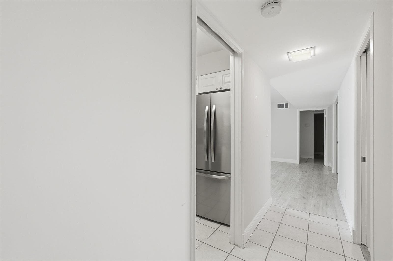 28-web-or-mls-124_Lakeshore_Dr_Unit_8280