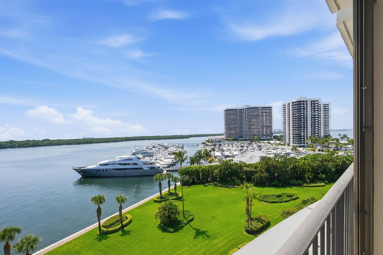 26-web-or-mls-124_Lakeshore_Dr_Unit_8280