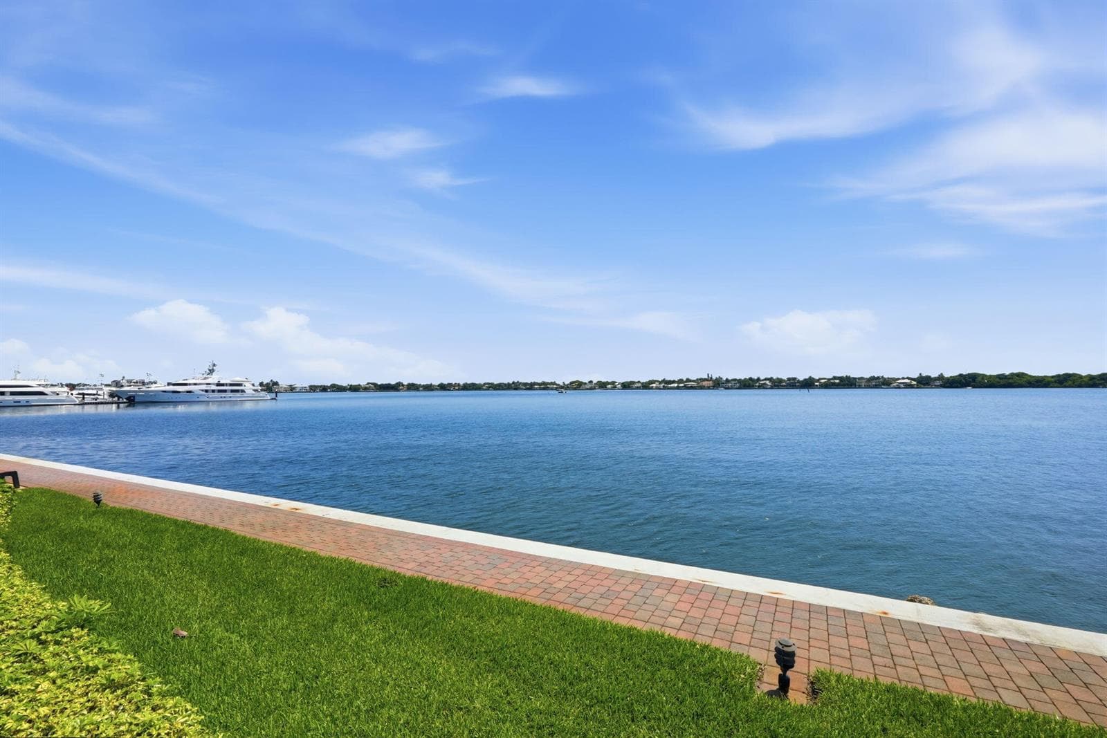 37-web-or-mls-124_Lakeshore_Dr_Unit_8280