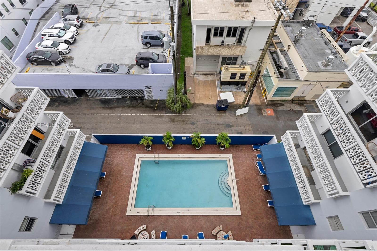 Admiral Towers · #715 in Miami Beach - Photo 16