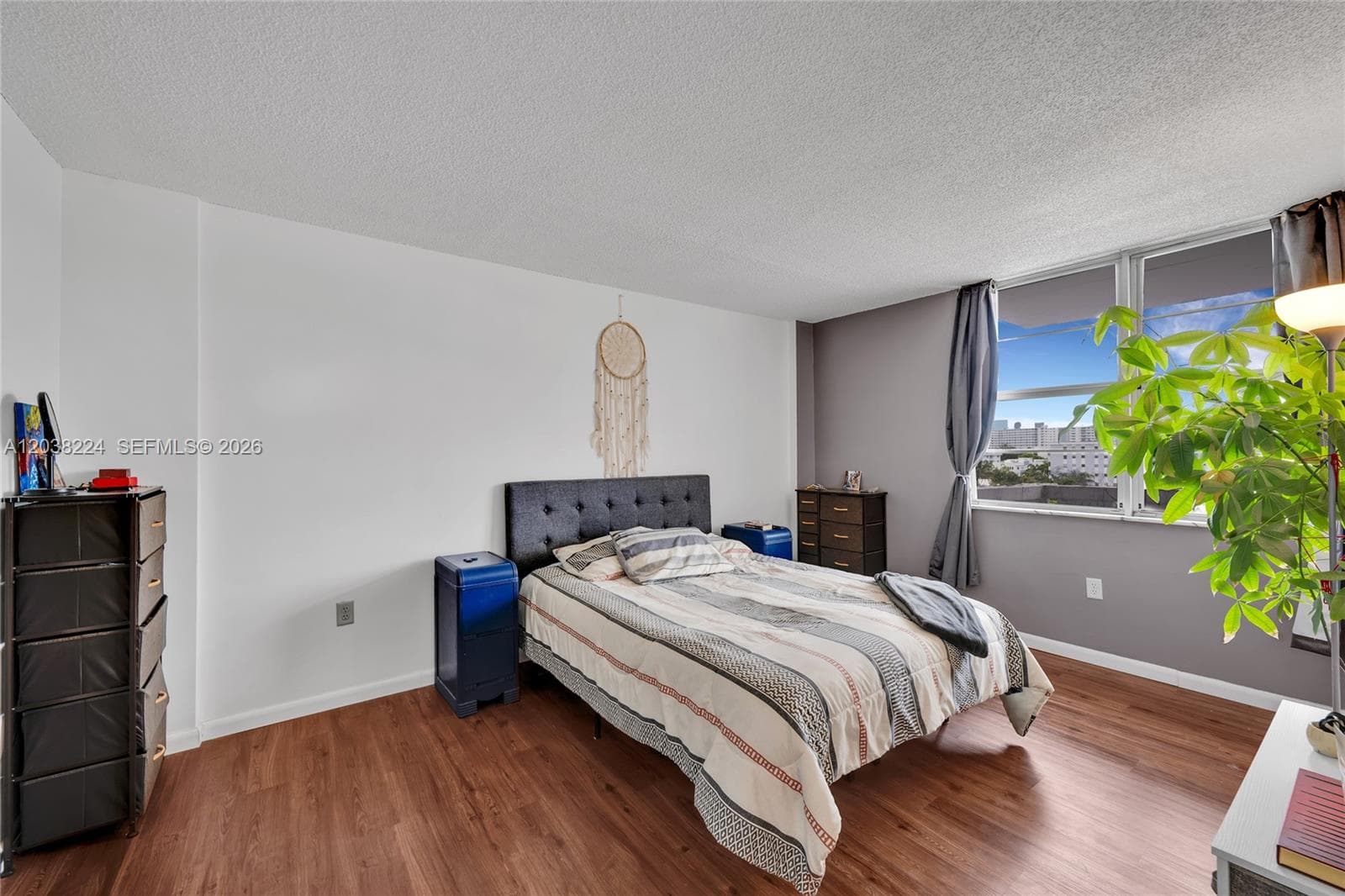 Admiral Towers · #715 in Miami Beach - Photo 9