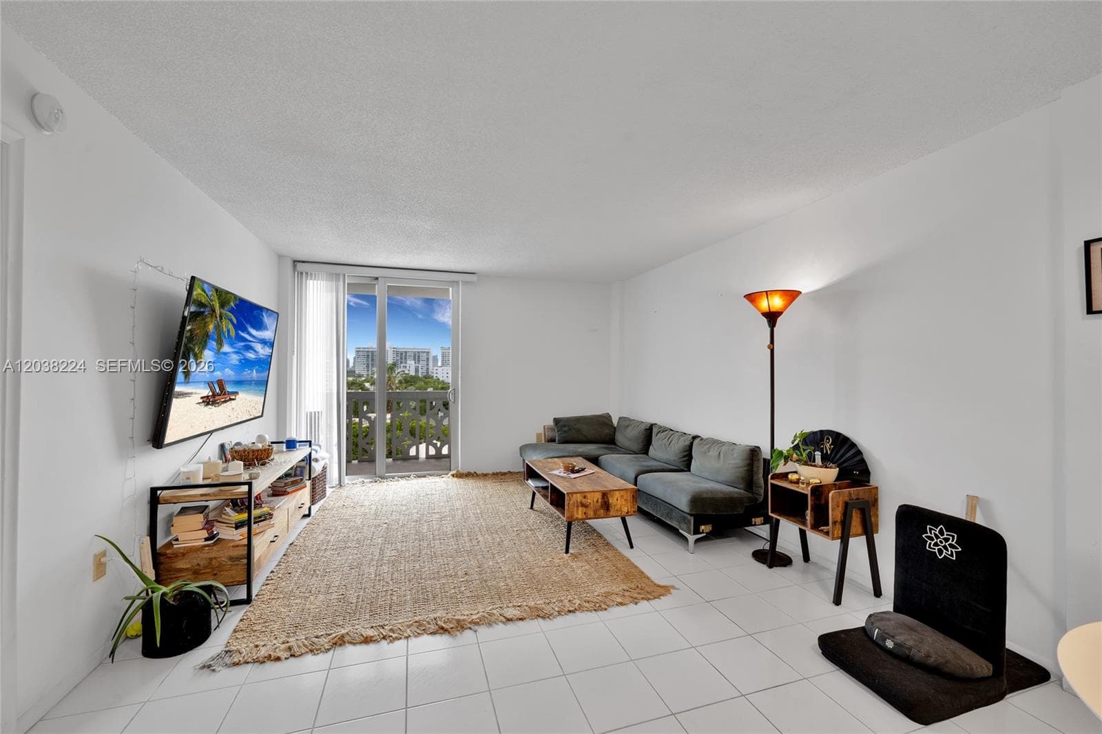 Admiral Towers · #715 in Miami Beach - Photo 4